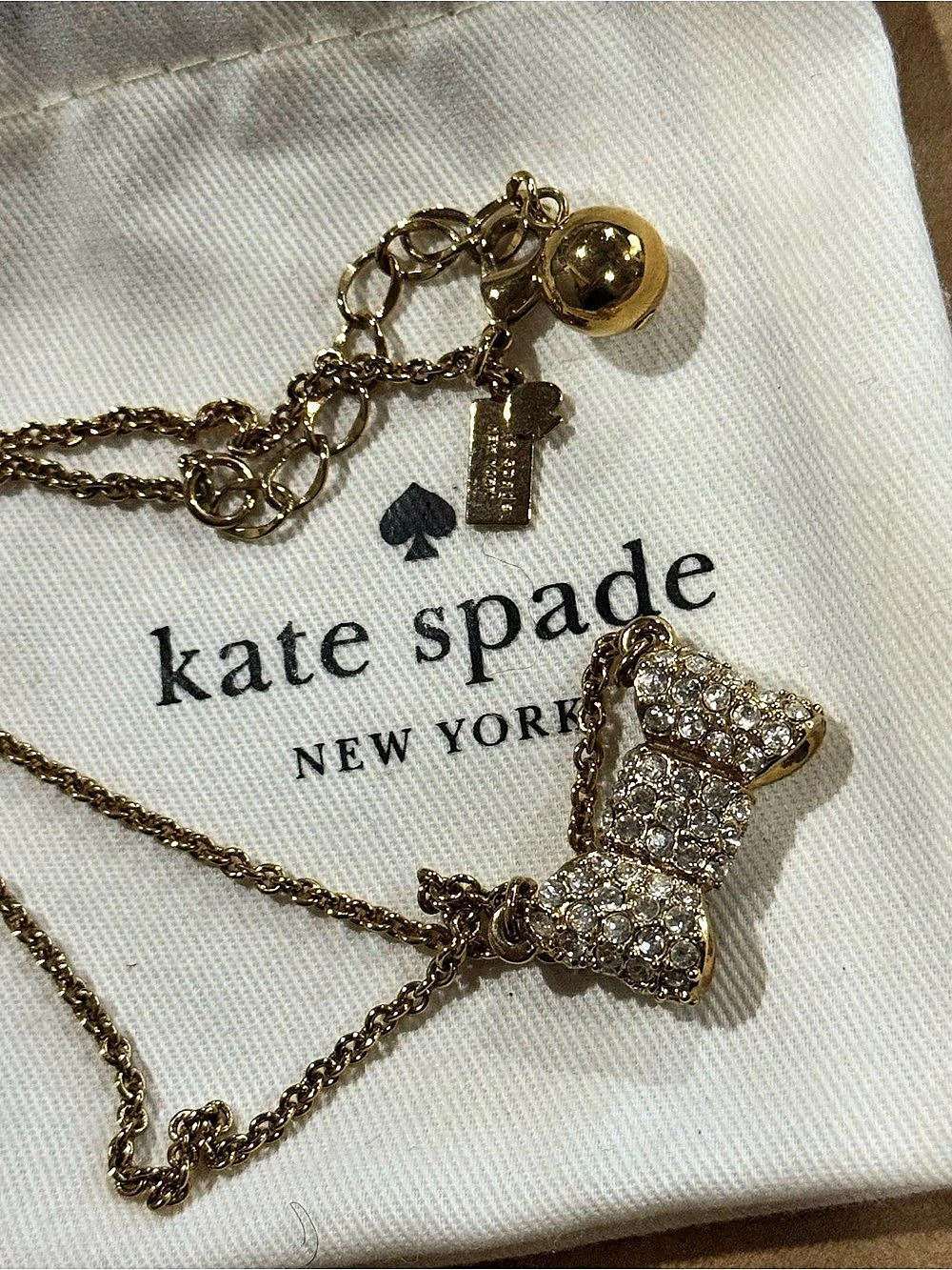 kate spade new york Ready Set Bow Pave Pendant Necklace Gold Like New